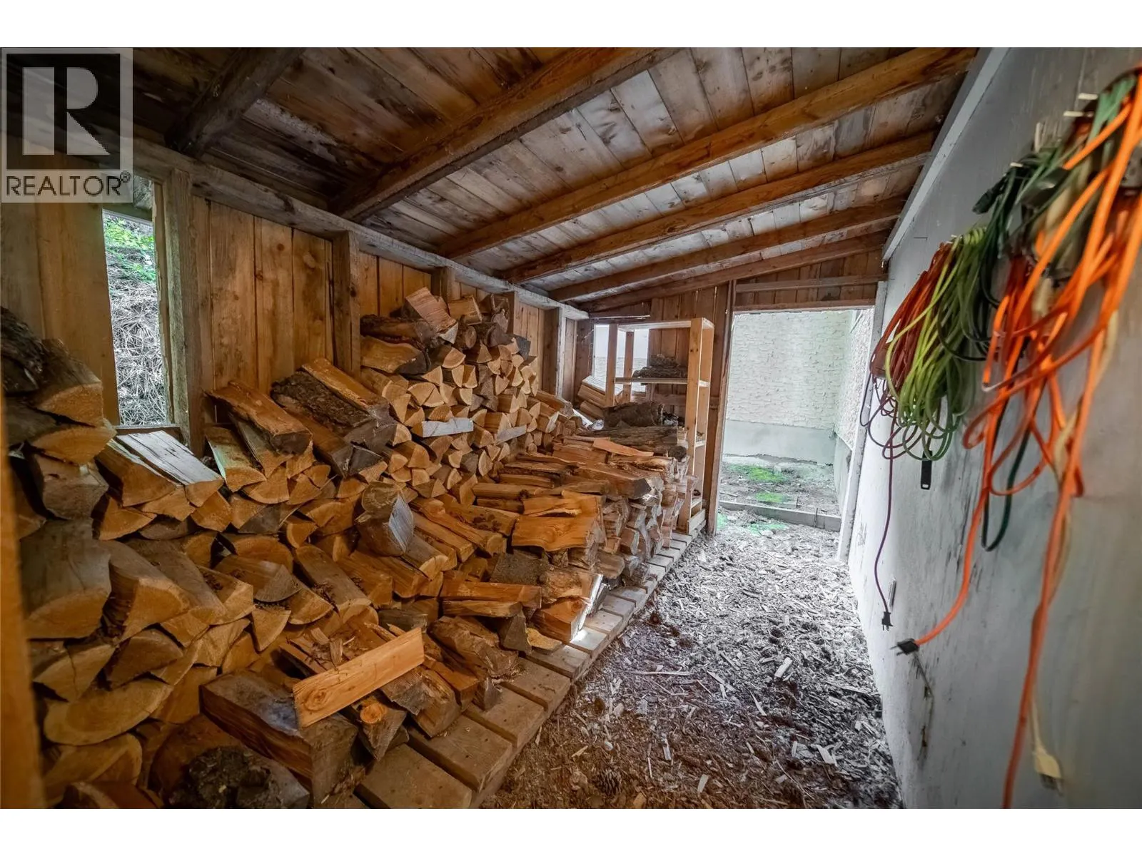 7825 Jaffray Baynes Lake Road Road