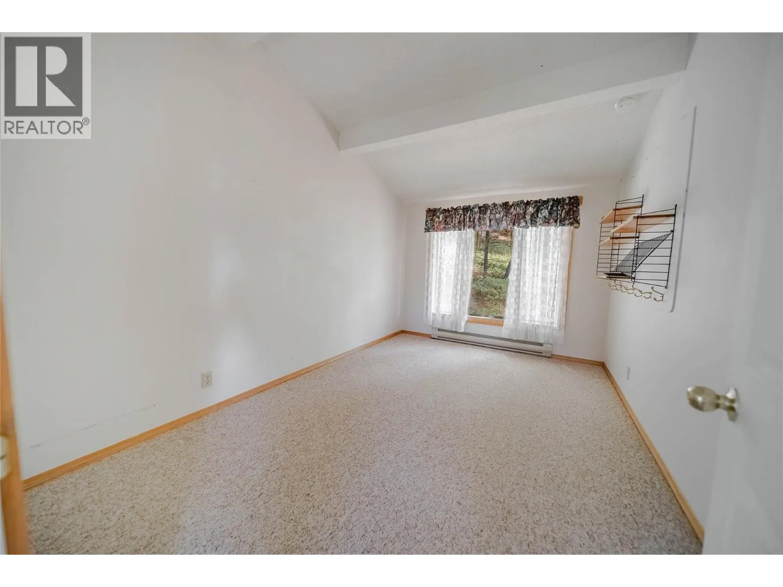 7825 Jaffray Baynes Lake Road Road