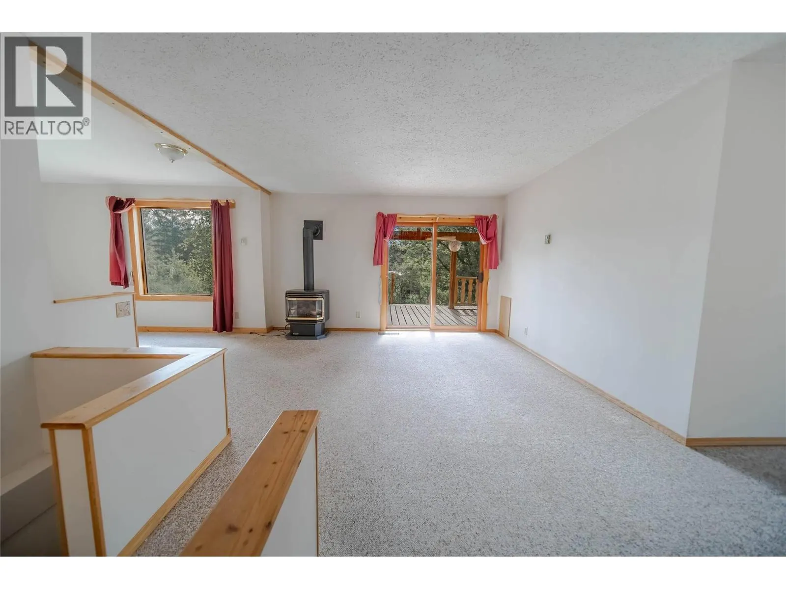 7825 Jaffray Baynes Lake Road Road