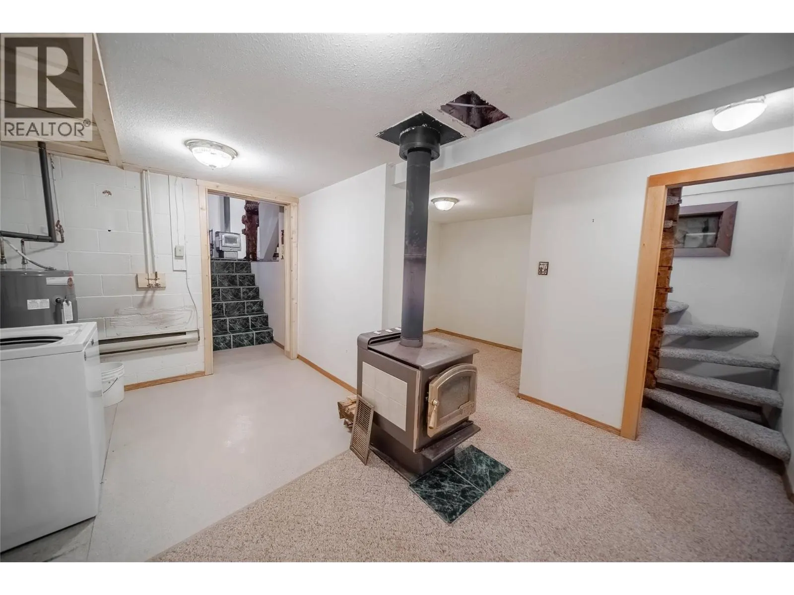 7825 Jaffray Baynes Lake Road Road