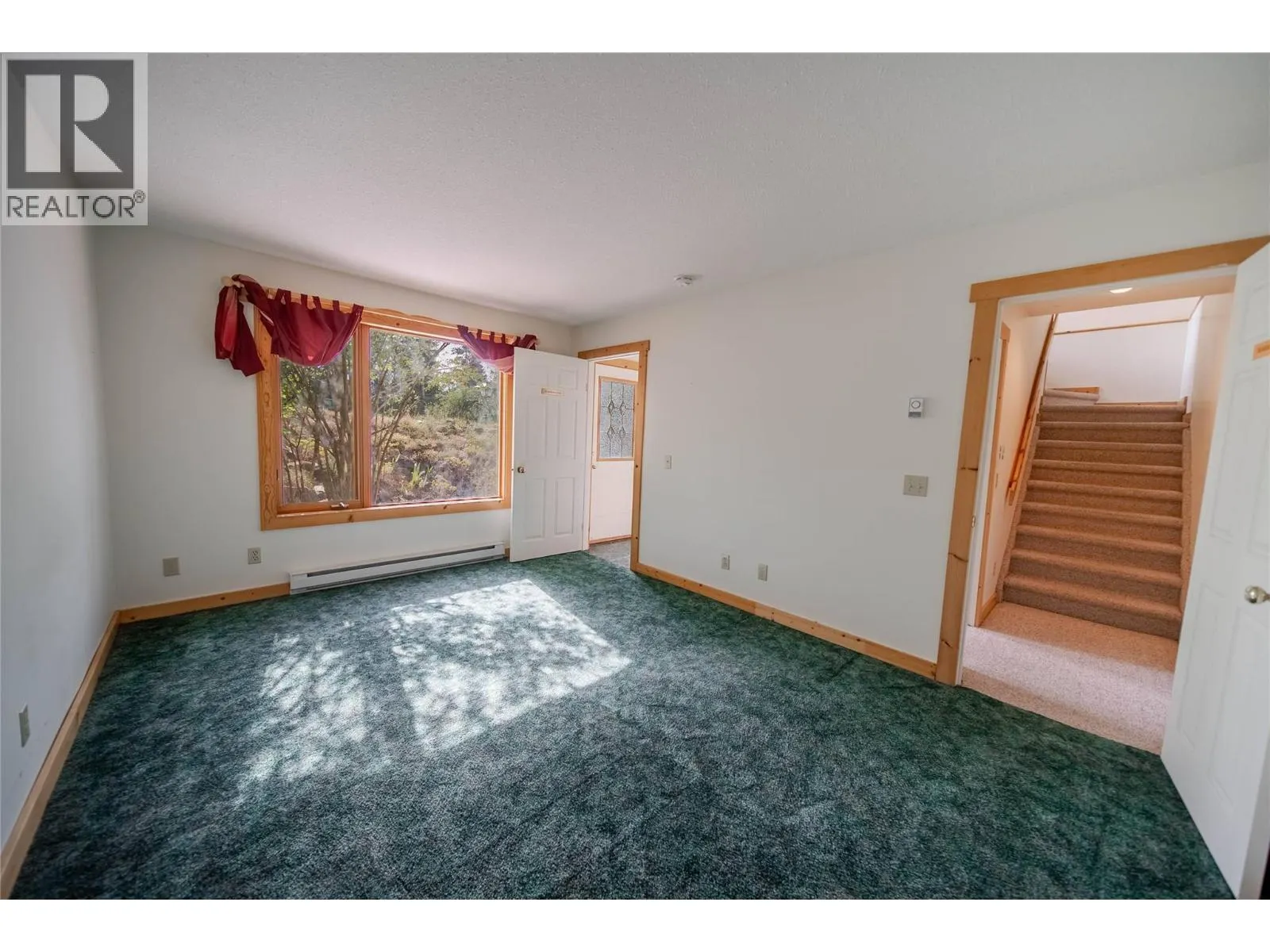 7825 Jaffray Baynes Lake Road Road