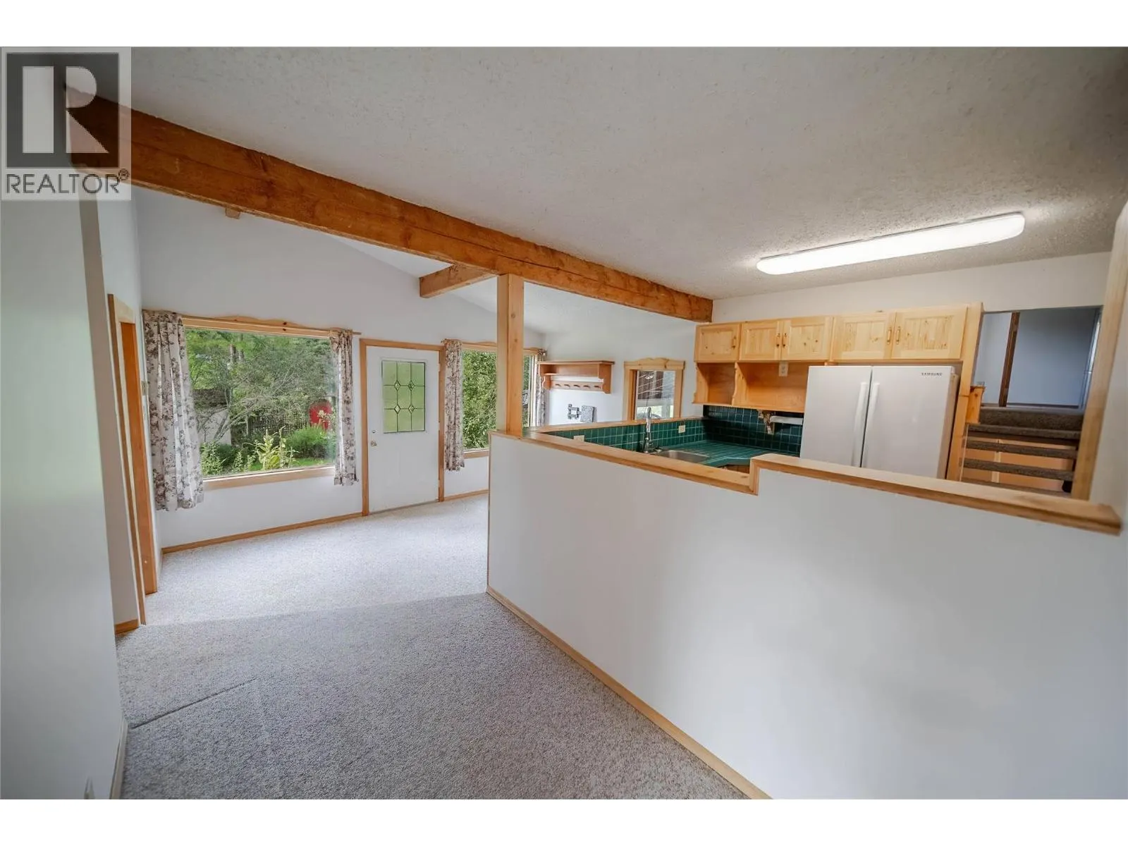 7825 Jaffray Baynes Lake Road Road