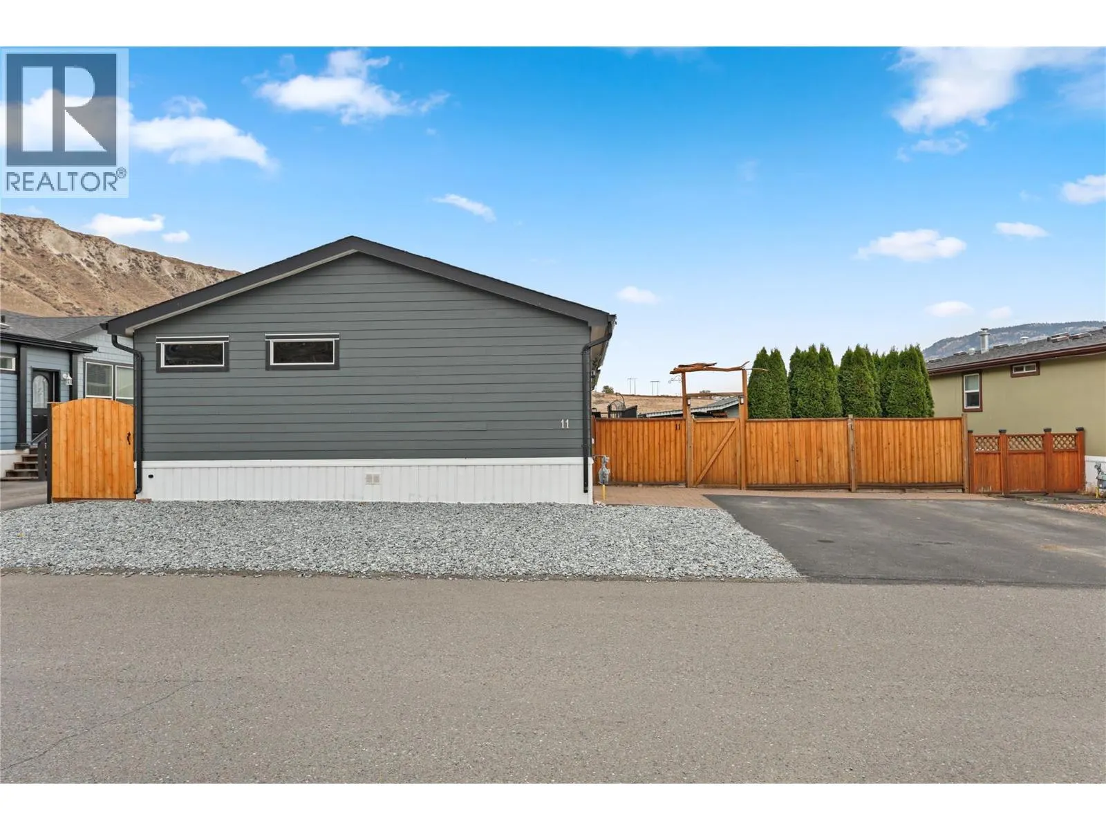 712 SHUSWAP  E Road Unit# 11