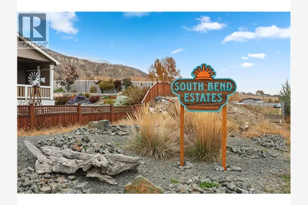 712 SHUSWAP  E Road Unit# 11