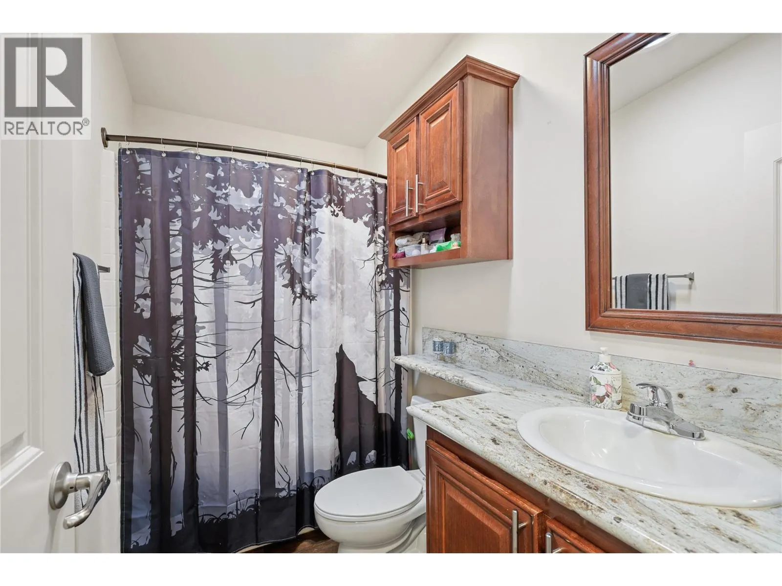 712 SHUSWAP  E Road Unit# 11