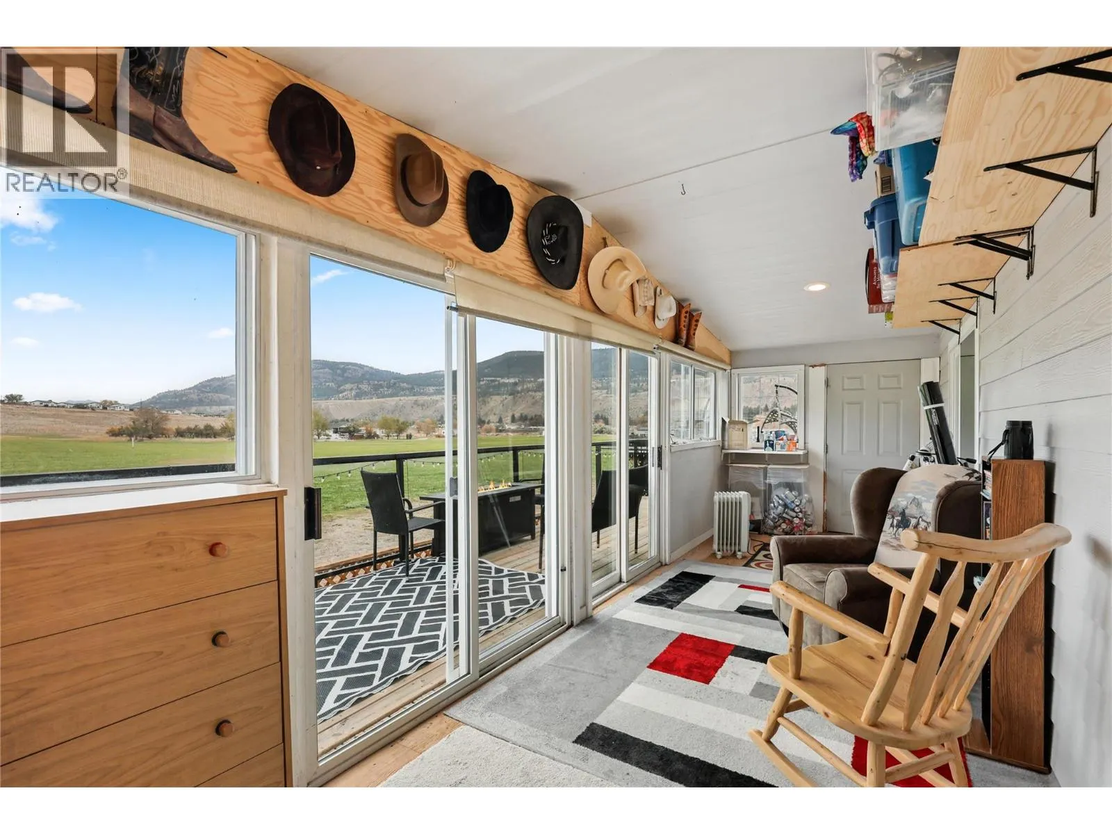 712 SHUSWAP  E Road Unit# 11