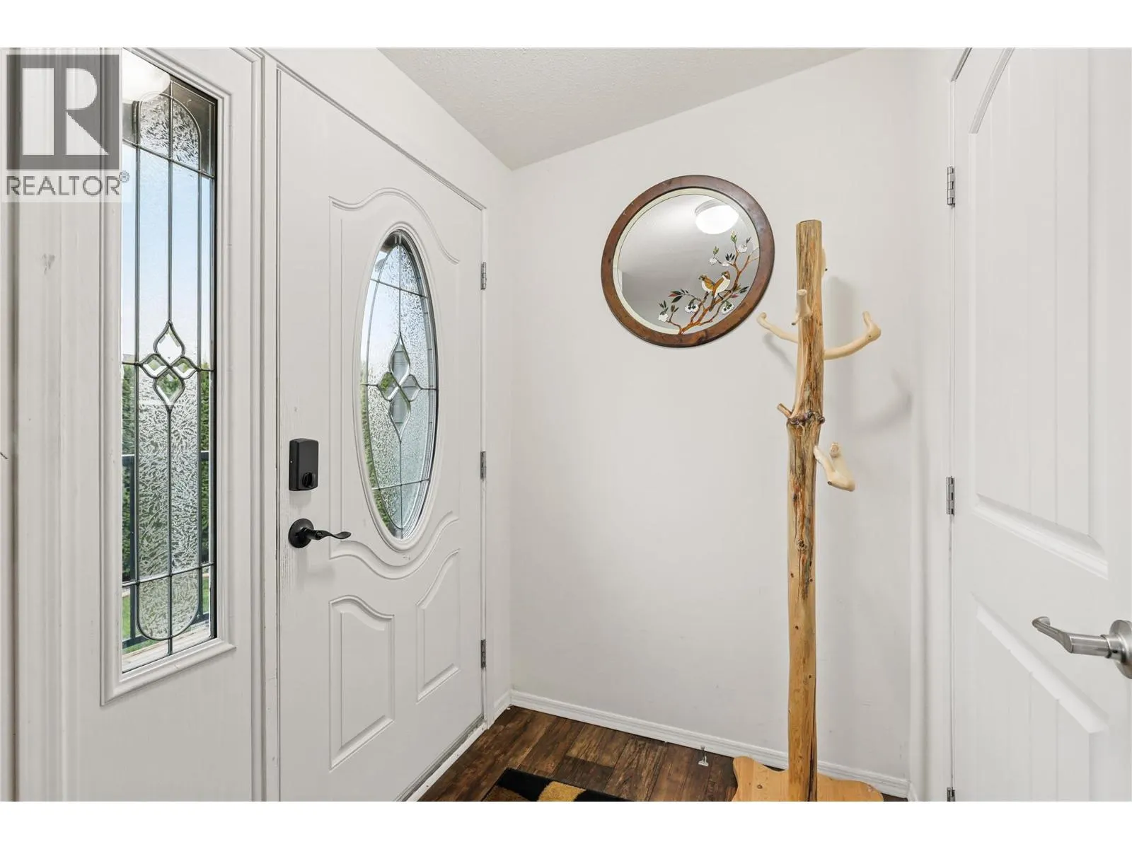 712 SHUSWAP  E Road Unit# 11