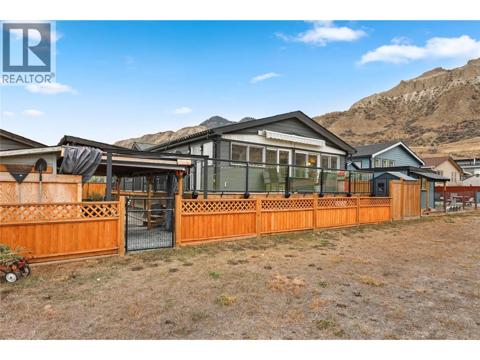 712 SHUSWAP  E Road Unit# 11