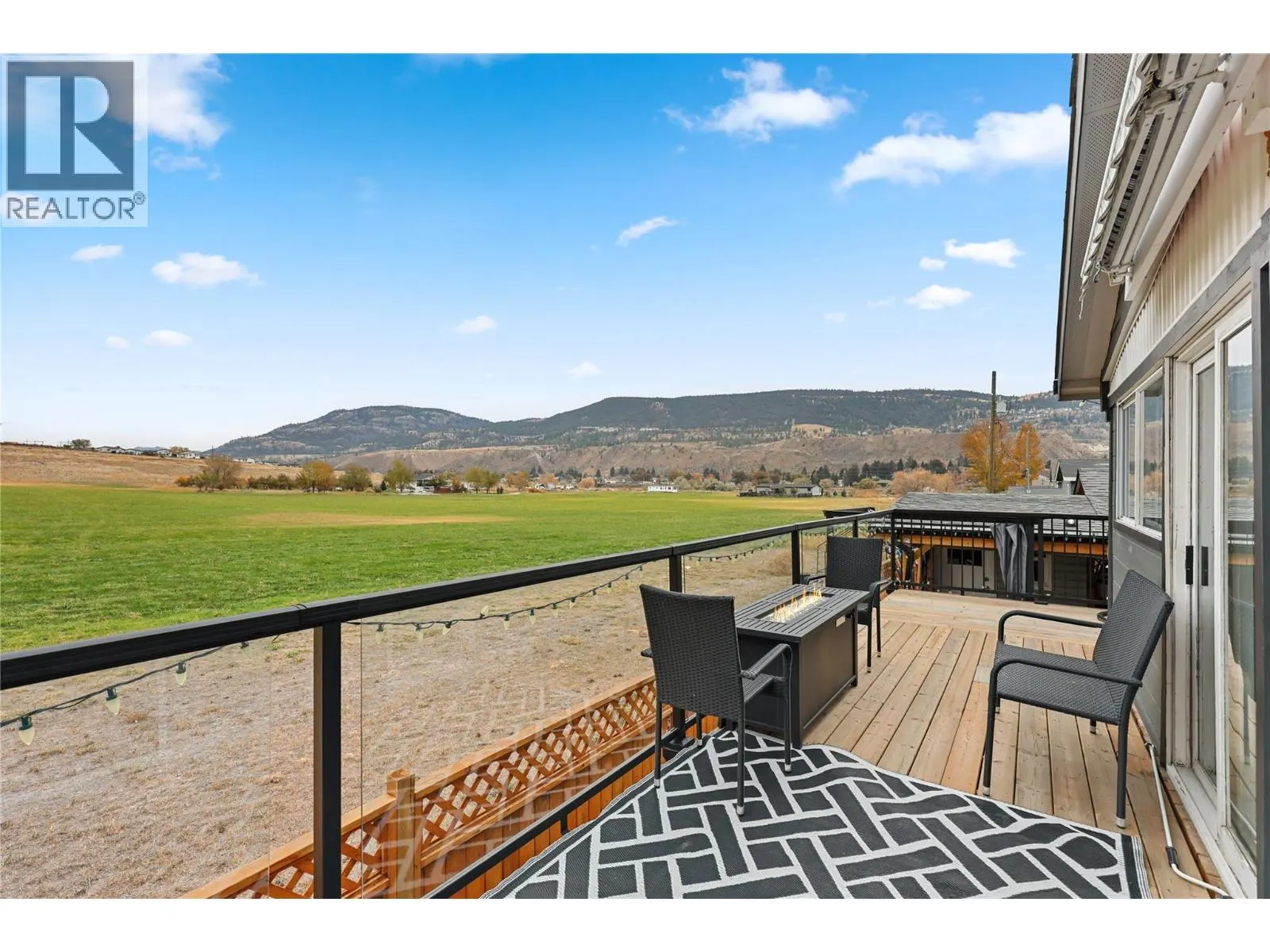 712 SHUSWAP  E Road Unit# 11