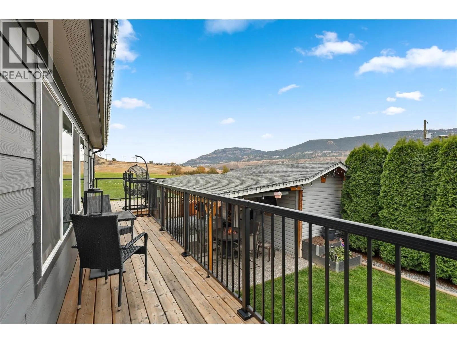 712 SHUSWAP  E Road Unit# 11