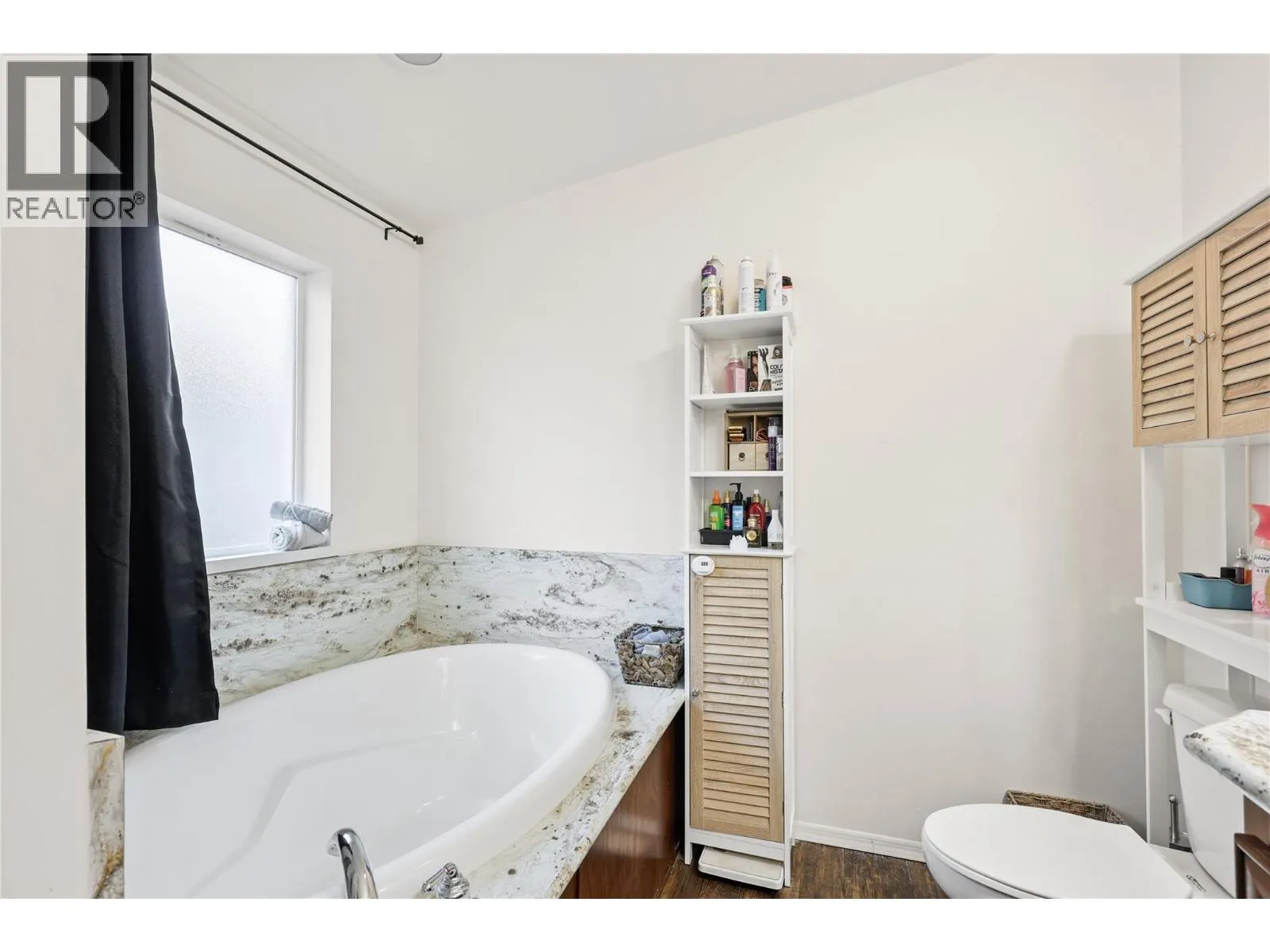 712 SHUSWAP  E Road Unit# 11