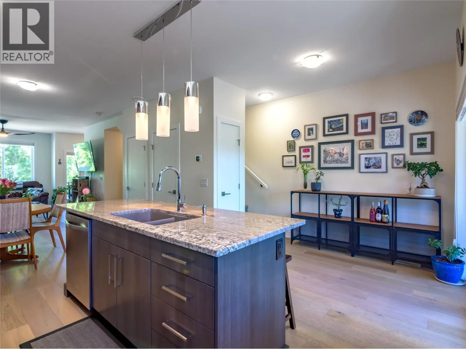 300 DRYSDALE Boulevard Unit# 17