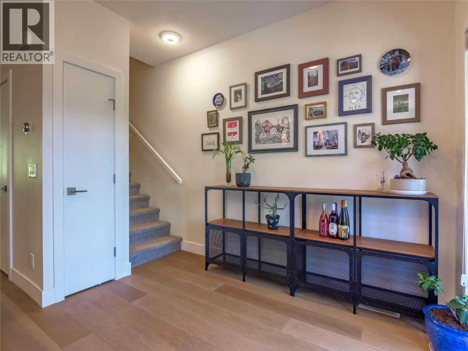 300 DRYSDALE Boulevard Unit# 17