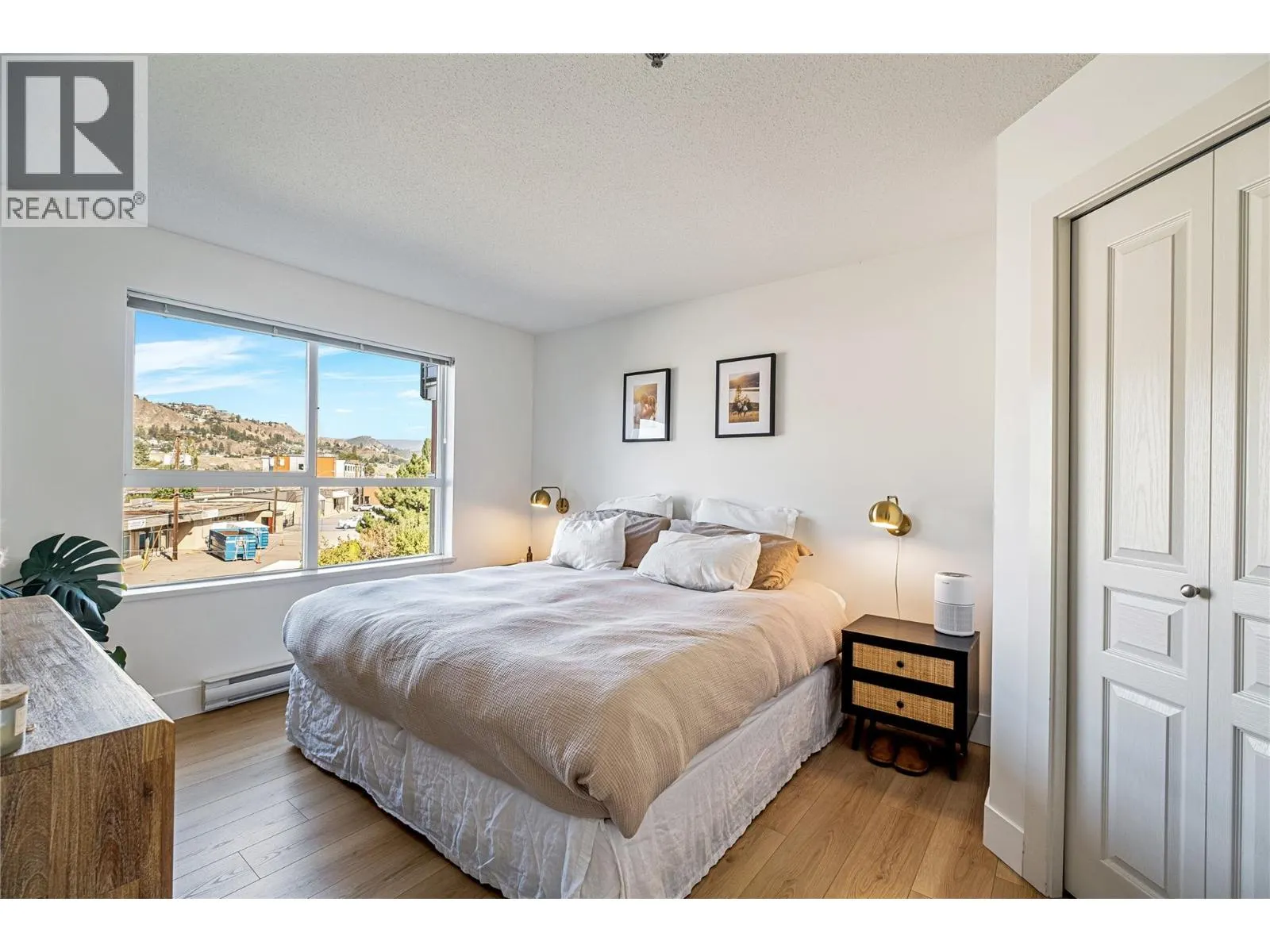 1093 Sunset Drive Unit# 307