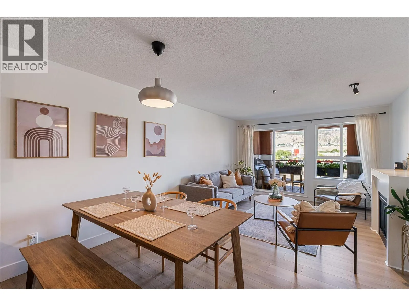 1093 Sunset Drive Unit# 307