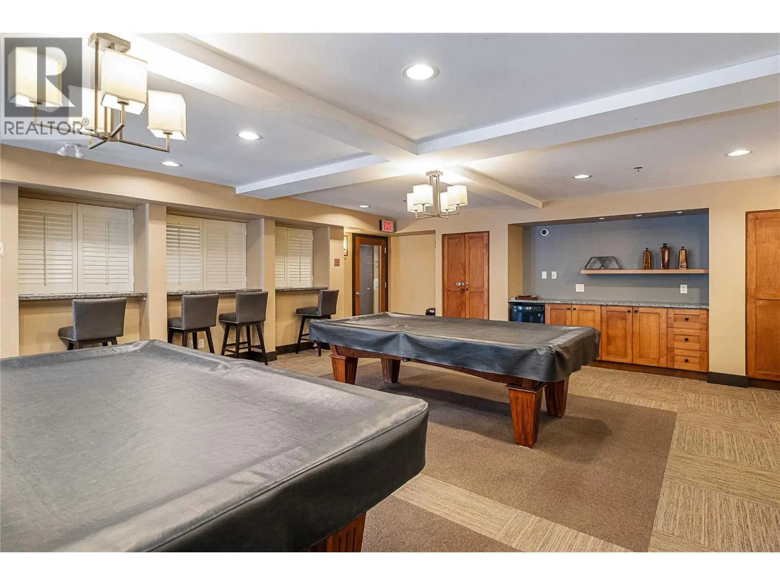 1093 Sunset Drive Unit# 307