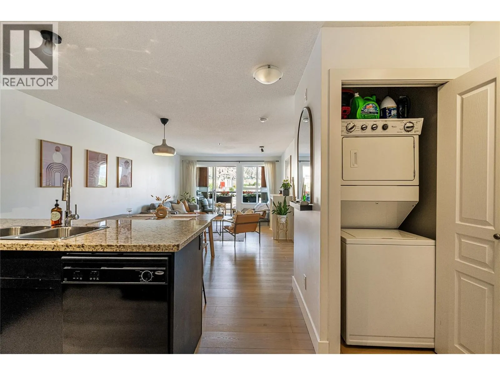 1093 Sunset Drive Unit# 307