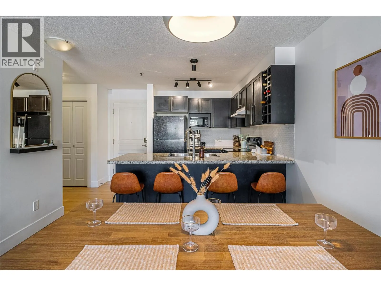 1093 Sunset Drive Unit# 307