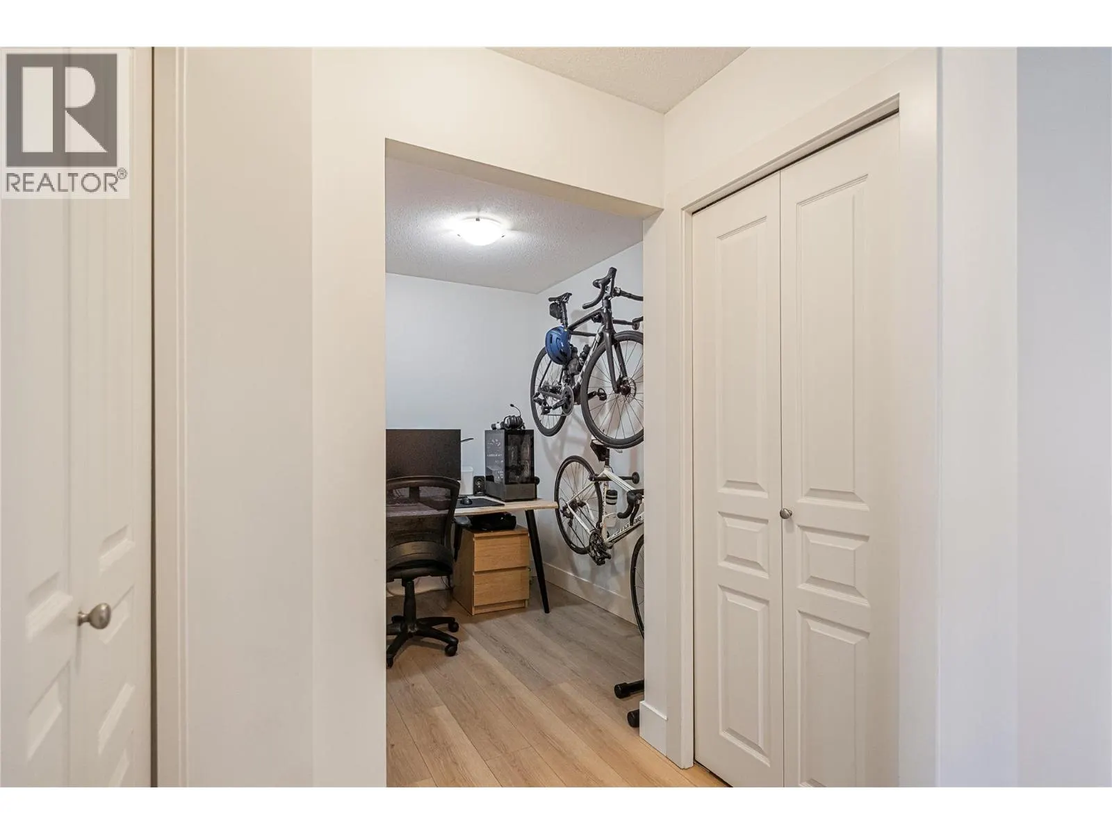 1093 Sunset Drive Unit# 307