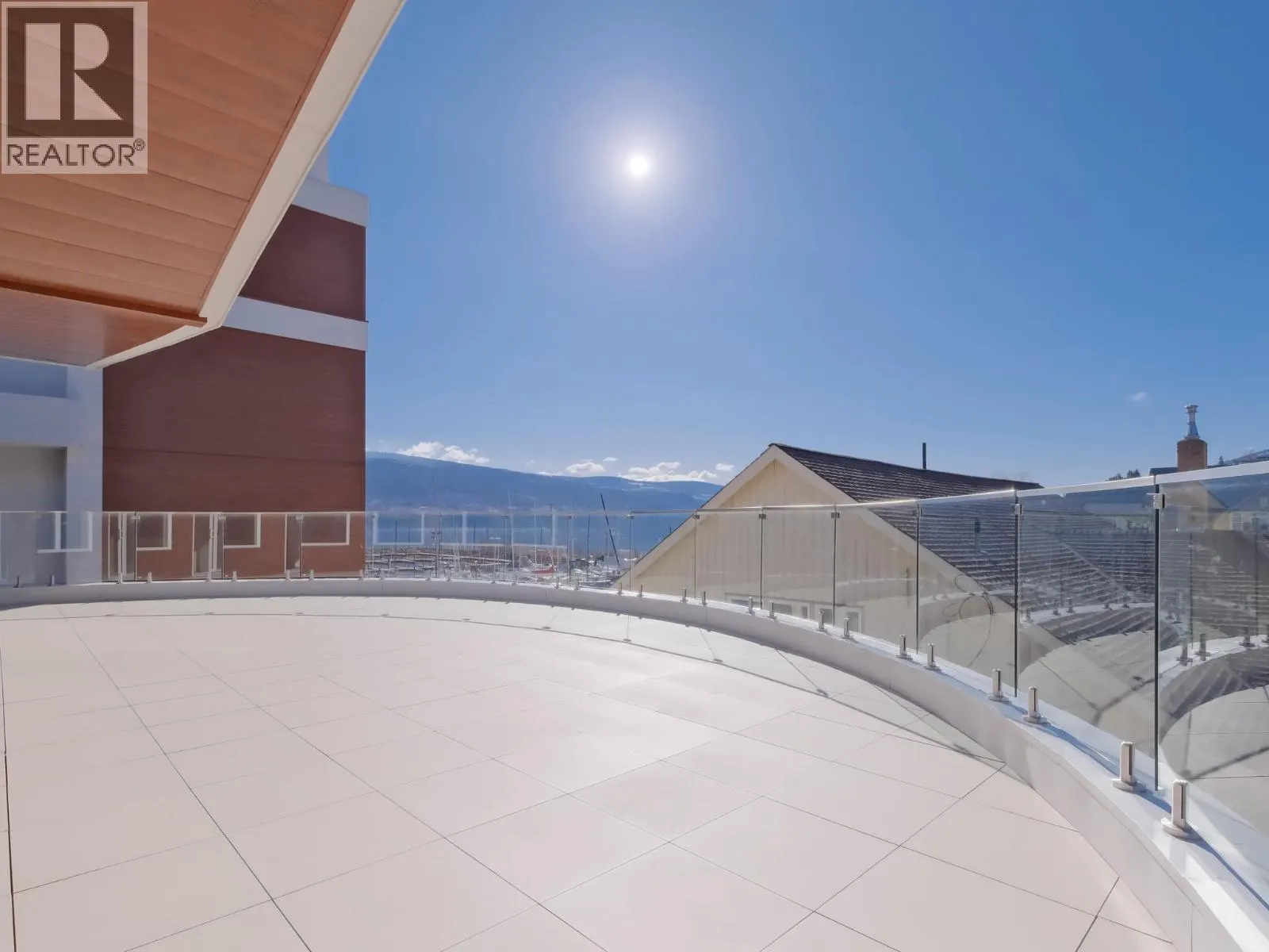 13417 Lakeshore Drive S Unit# 201