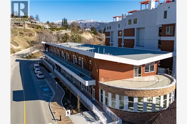 13417 Lakeshore Drive S Unit# 201