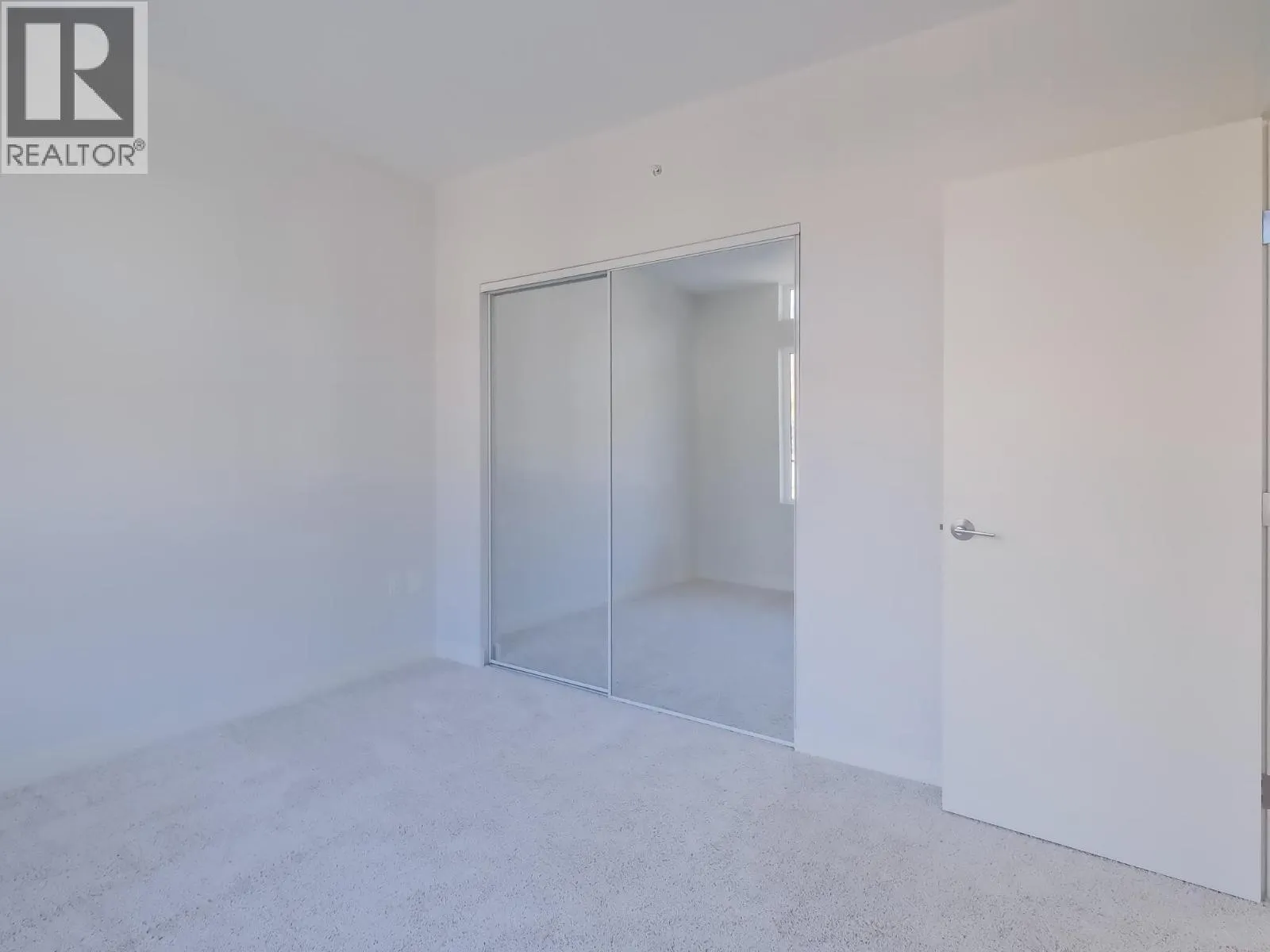 13417 Lakeshore Drive S Unit# 201