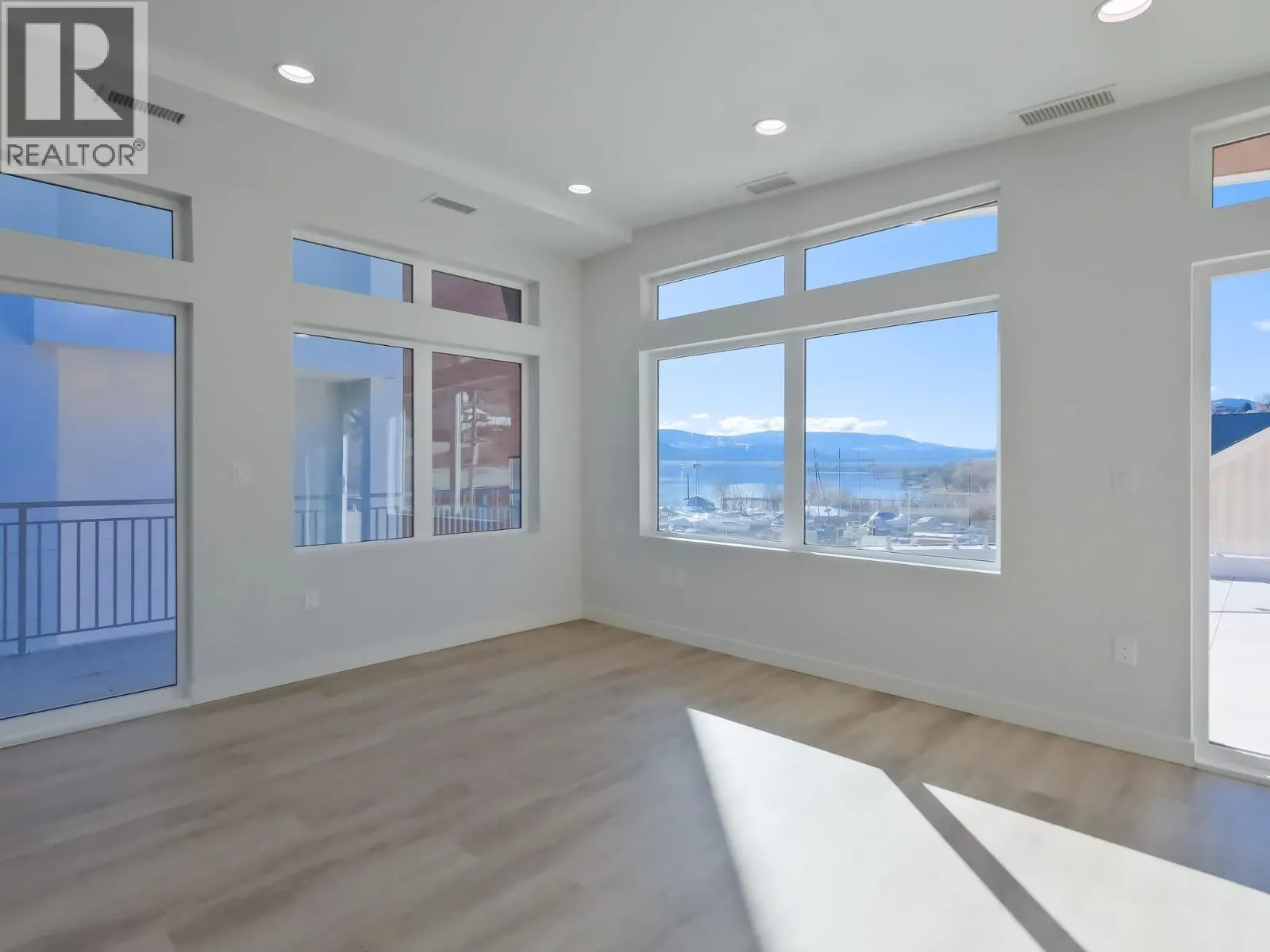 13417 Lakeshore Drive S Unit# 201