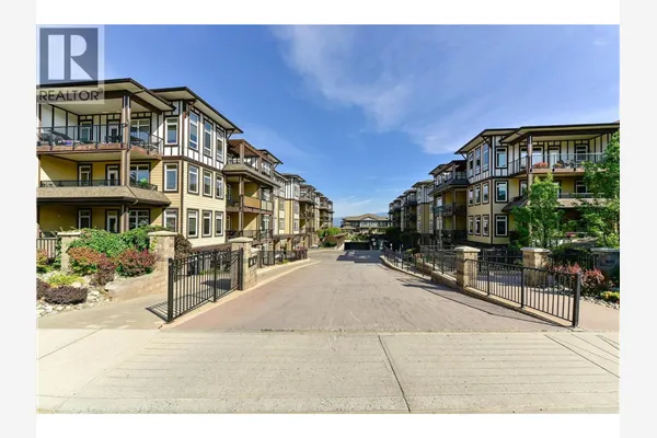 3843 BROWN Road Unit# 2109