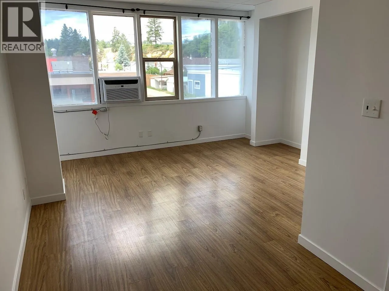 219 Vermillion Avenue