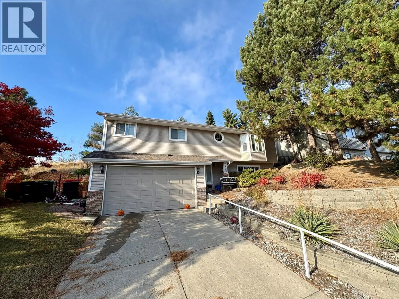 5620 Allenby Crescent