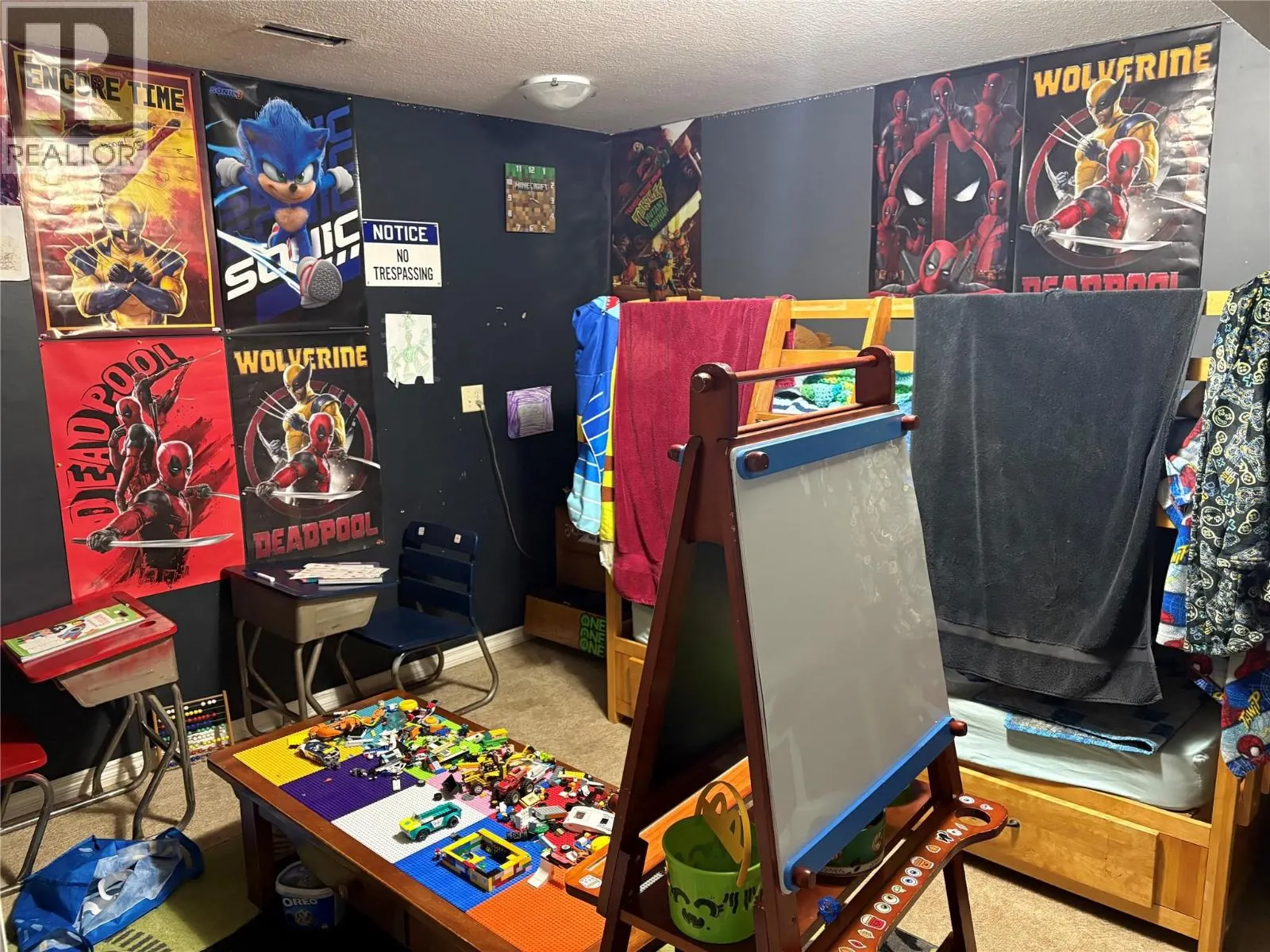 5620 Allenby Crescent