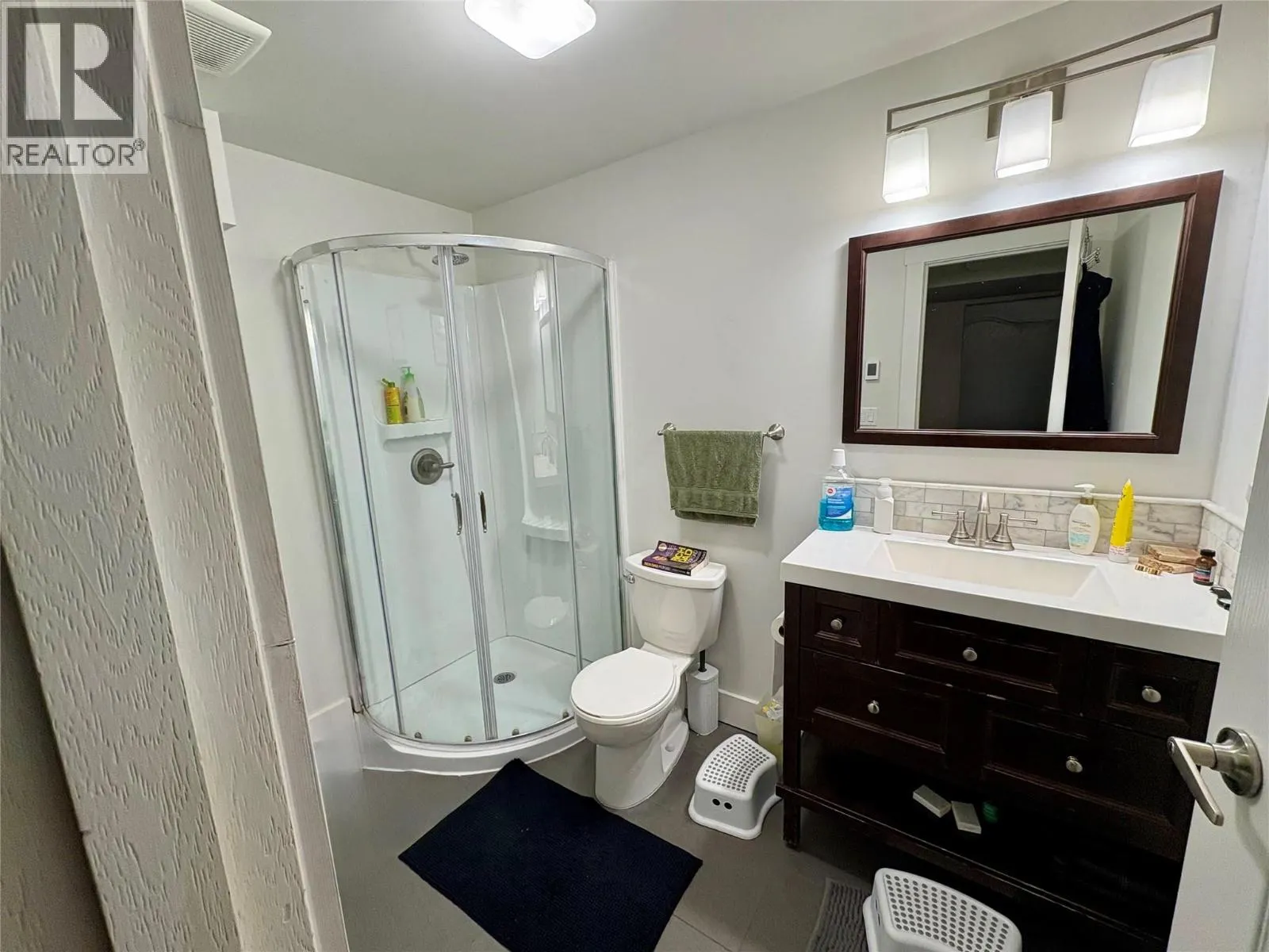 5620 Allenby Crescent