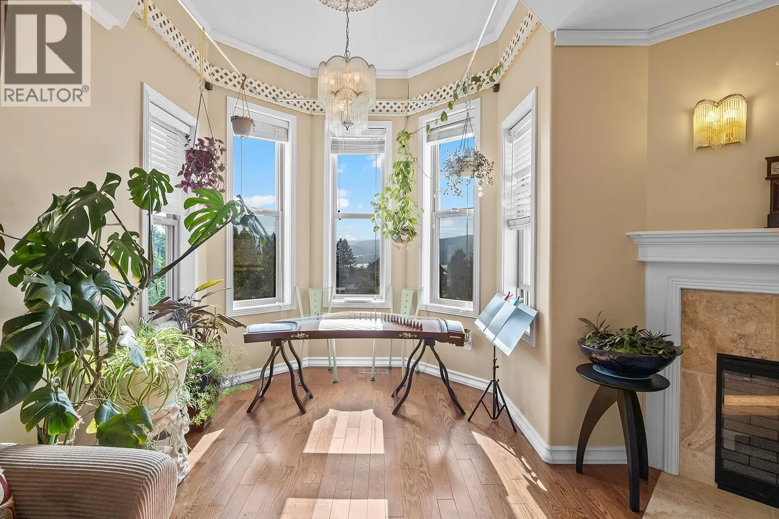 1282 Lakeview Cove Place