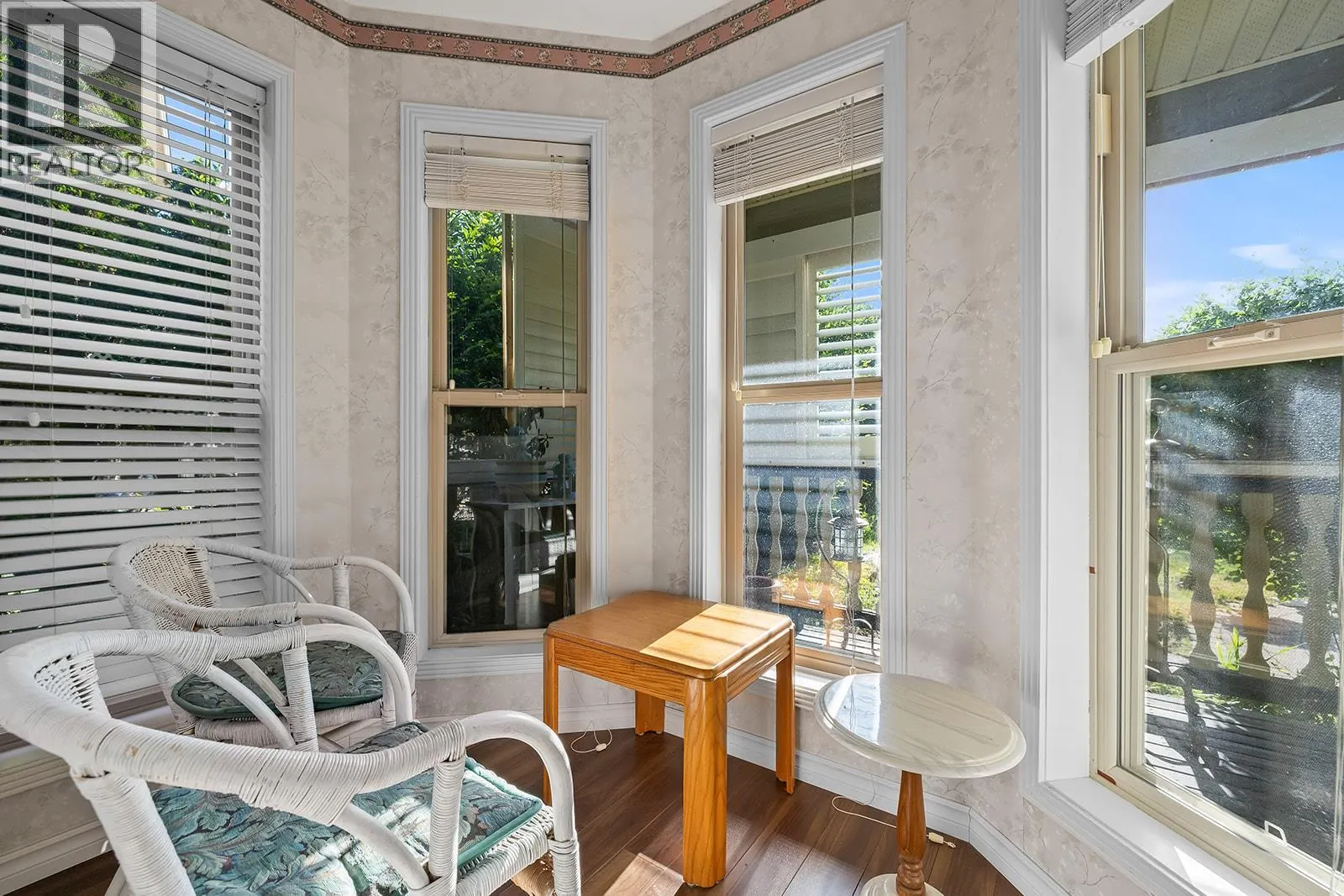 1282 Lakeview Cove Place