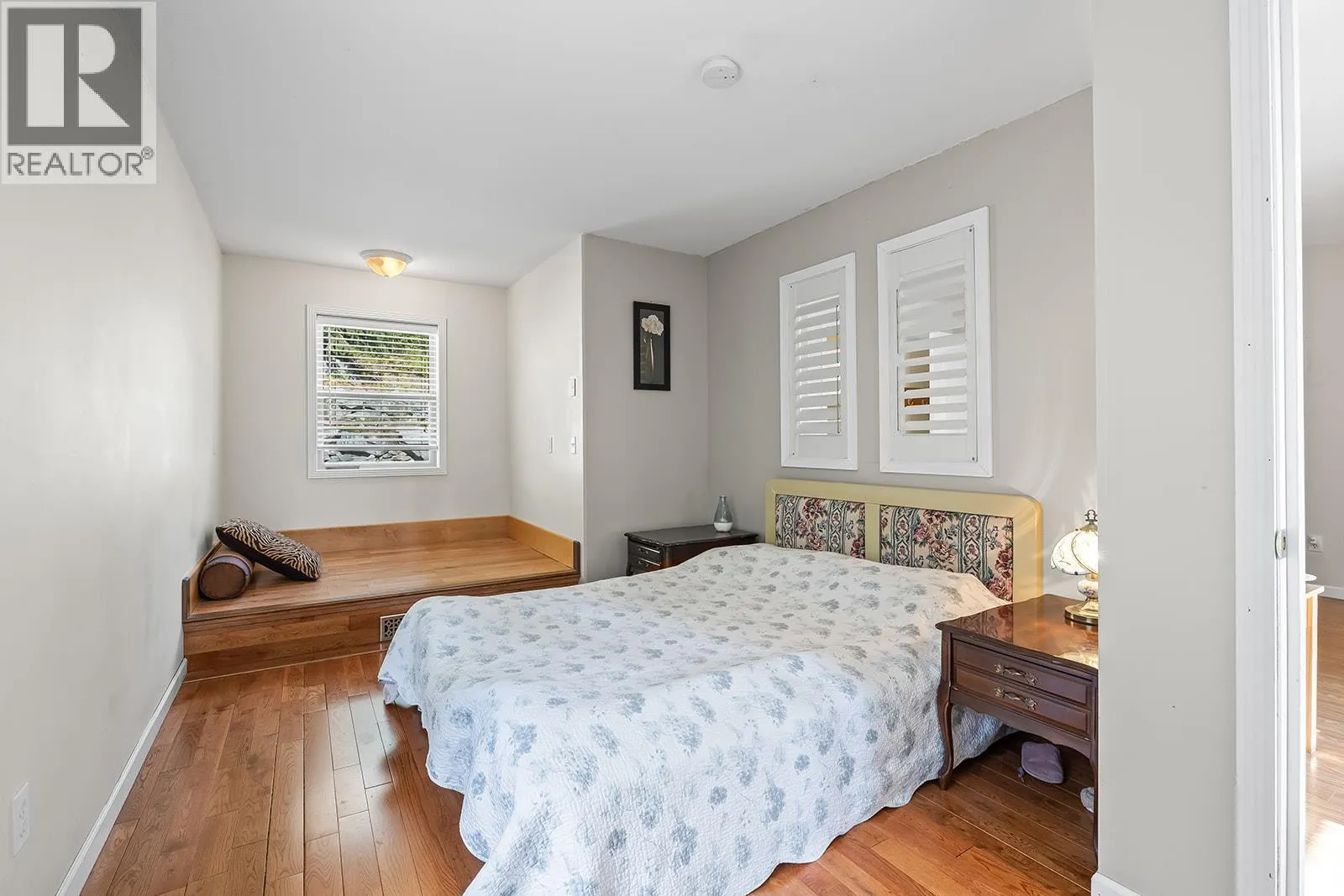 1282 Lakeview Cove Place