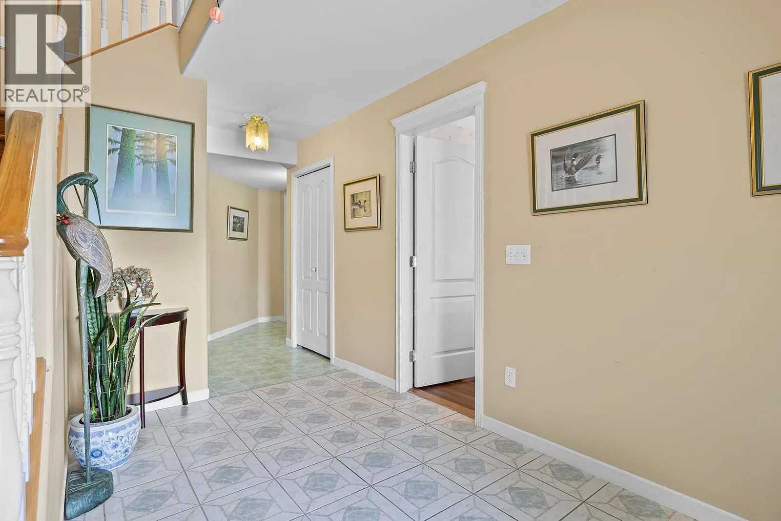 1282 Lakeview Cove Place