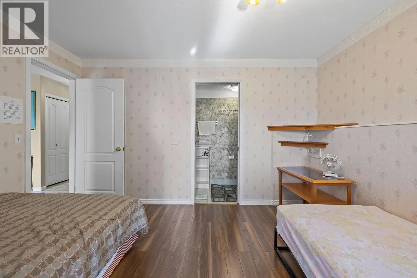 1282 Lakeview Cove Place