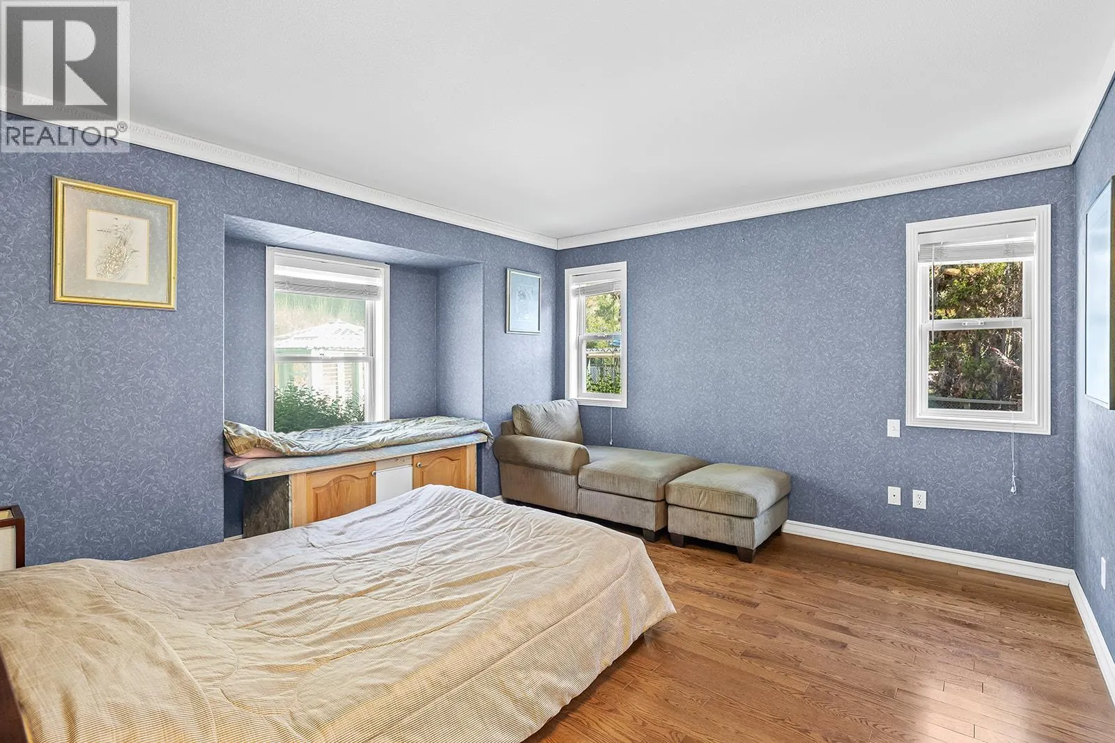 1282 Lakeview Cove Place