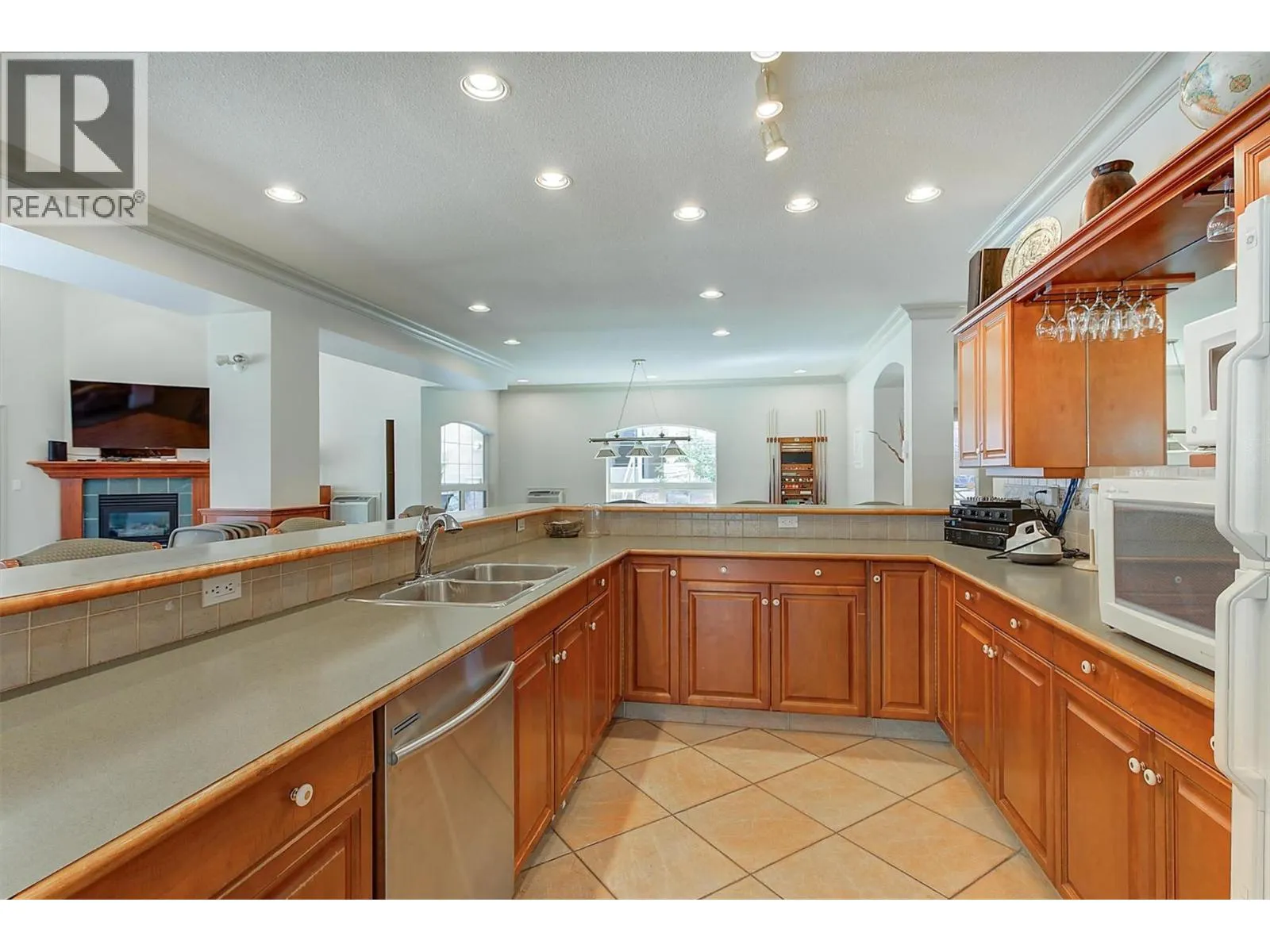 3890 Brown Road Unit# 102