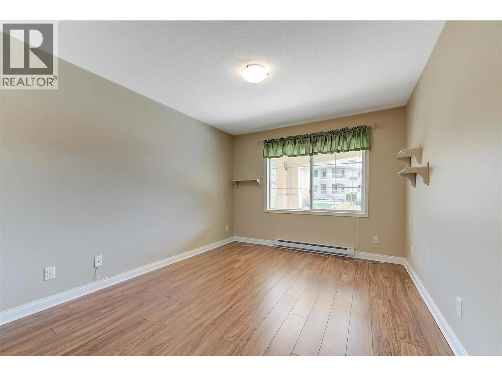 3890 Brown Road Unit# 102