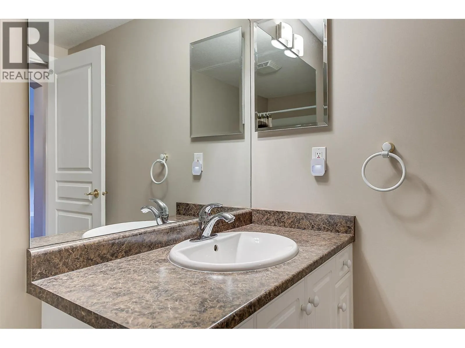 3890 Brown Road Unit# 102