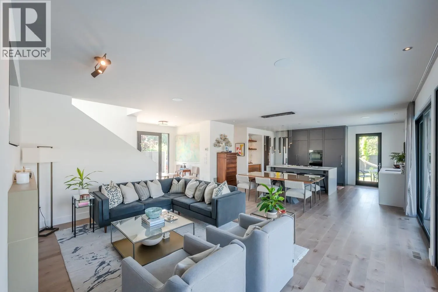 681 Vancouver Avenue