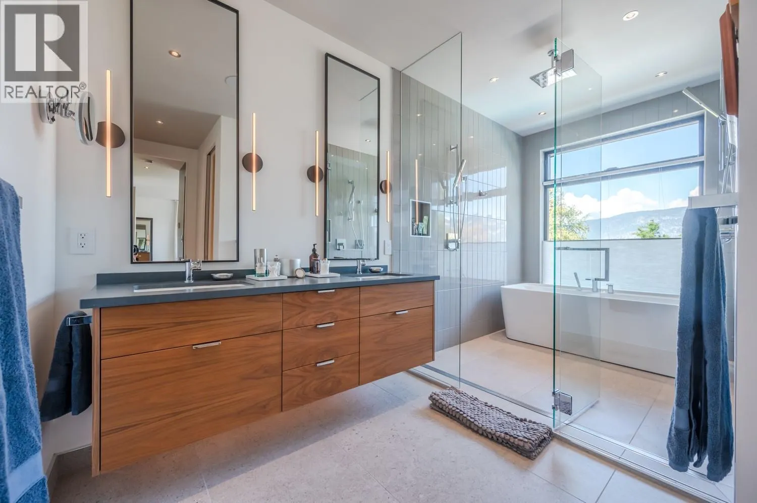 681 Vancouver Avenue