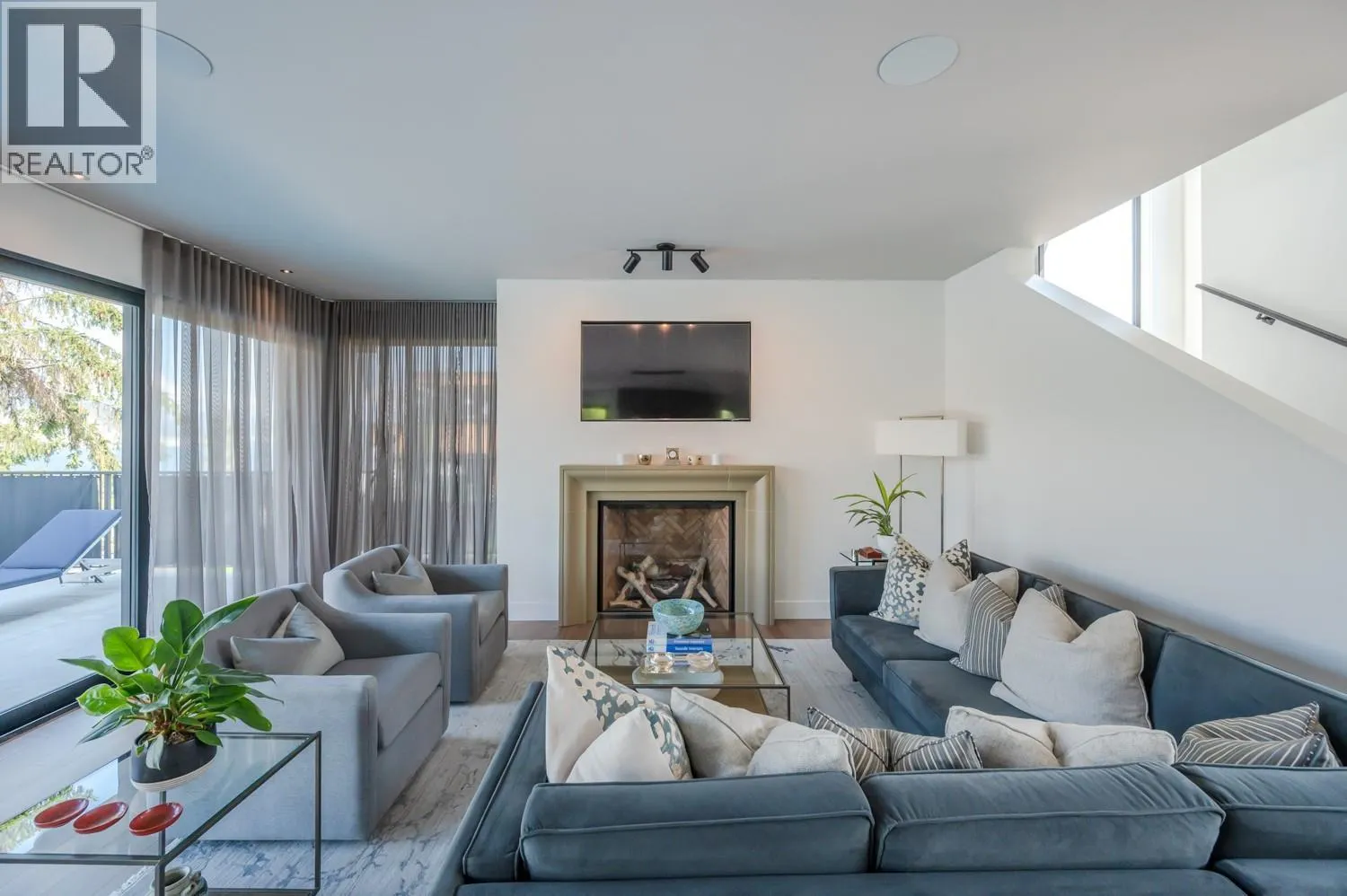 681 Vancouver Avenue