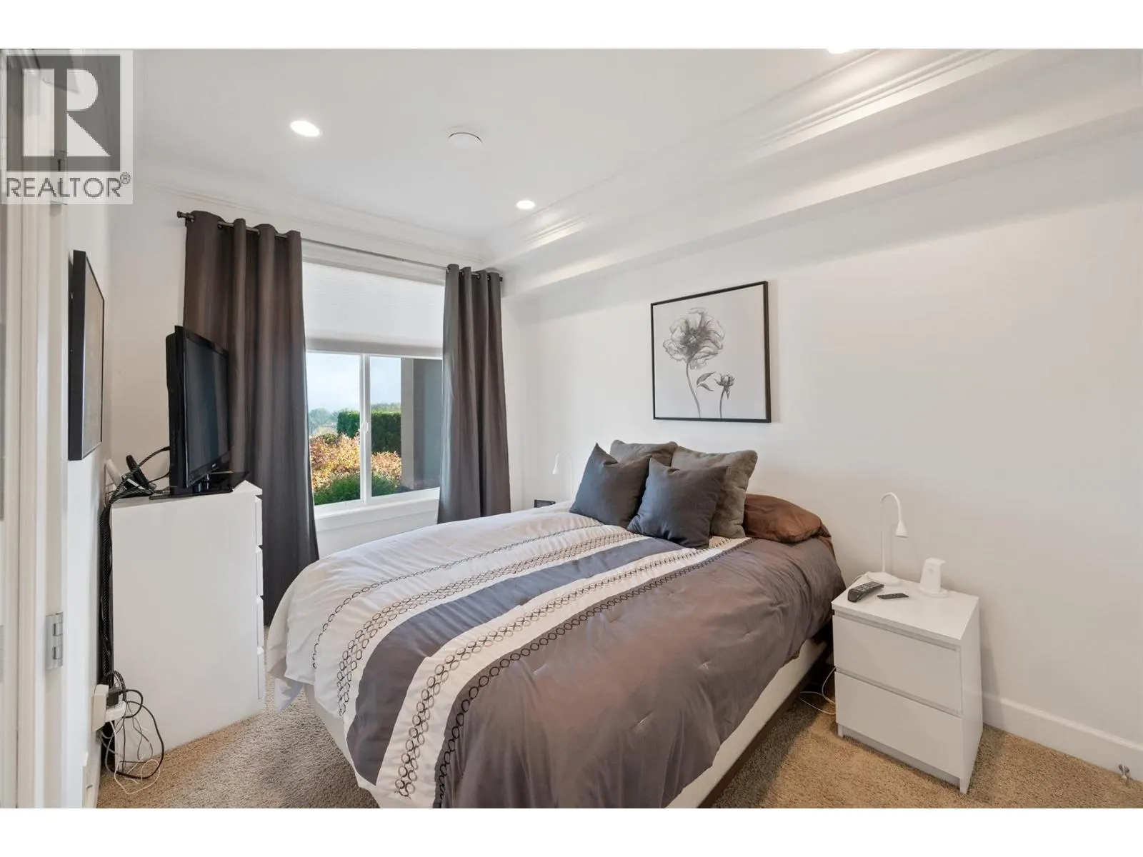 4214 GOLF COURSE Drive