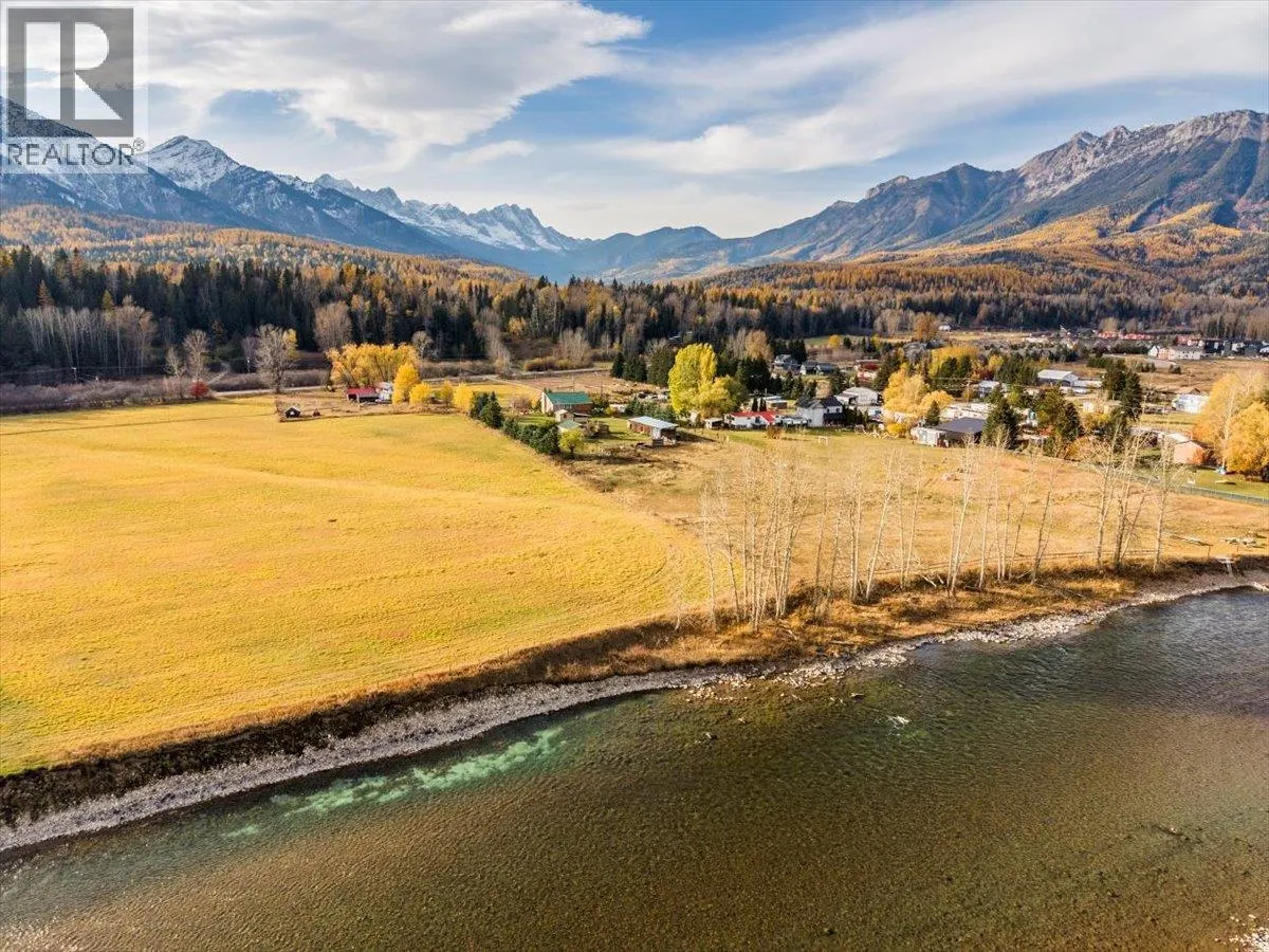 2370 Highway 3 Highway