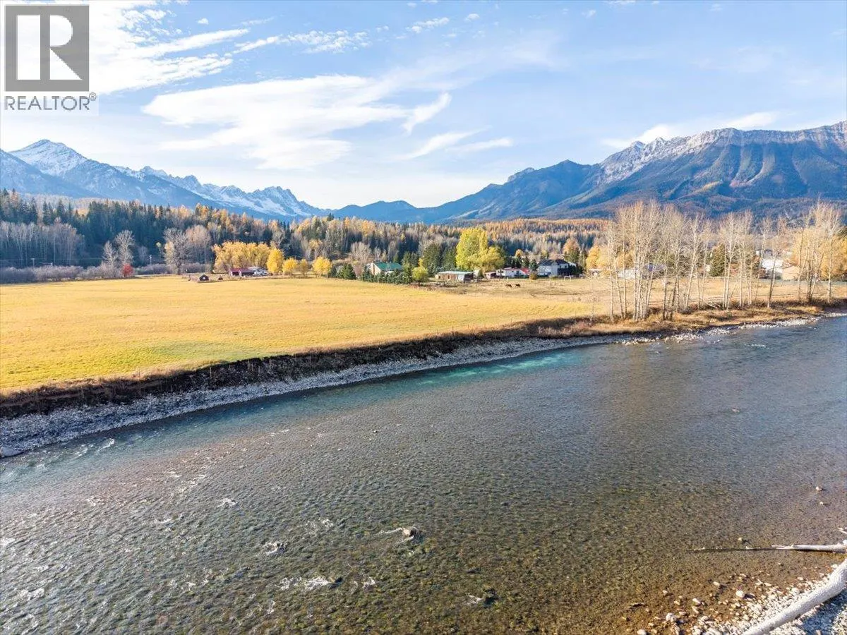 2370 Highway 3 Highway