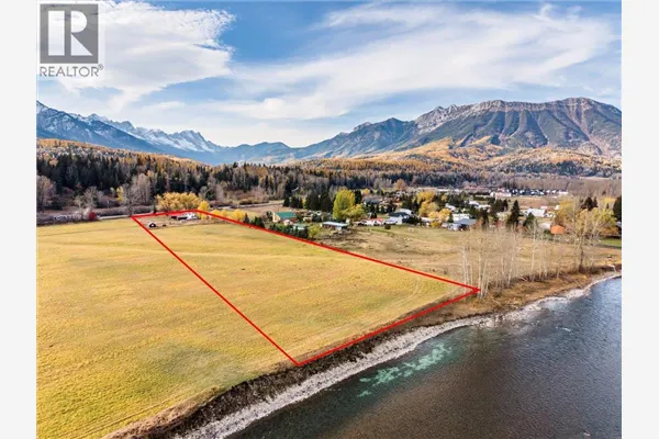 2370 Highway 3 Highway