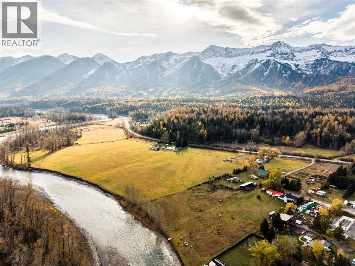 2370 Highway 3 Highway