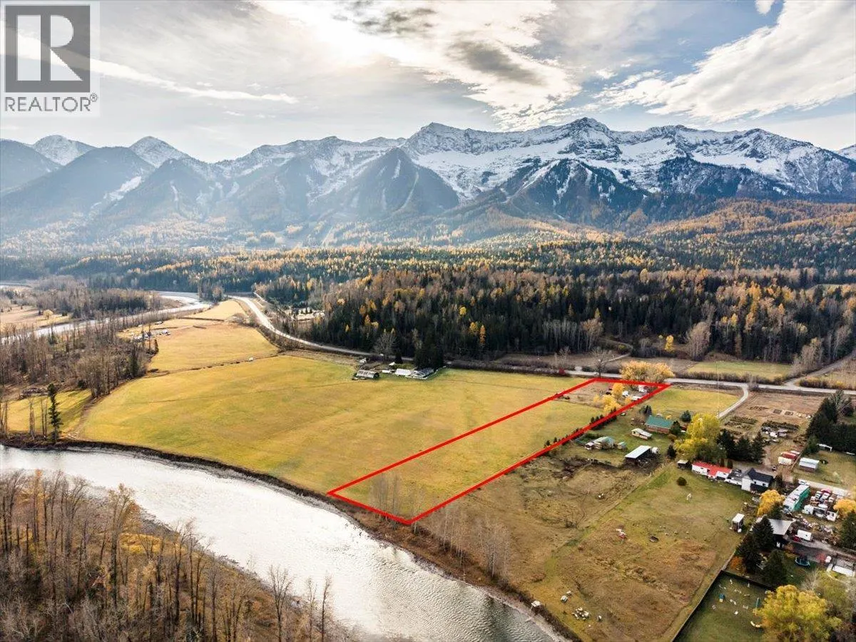 2370 Highway 3 Highway